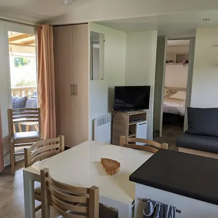 Camping Entre Dunes, Pins Et Ocean. Saint-Julien-en-Born